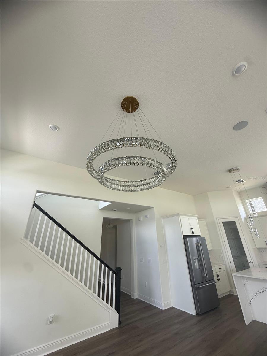 Image 16 of 29 For 9803 Gobat Alley