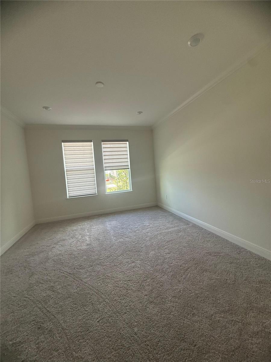 Image 19 of 29 For 9803 Gobat Alley