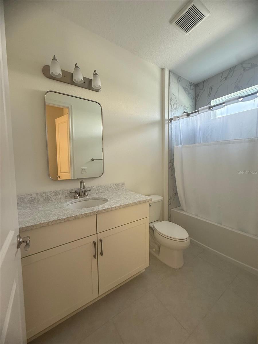 Image 23 of 29 For 9803 Gobat Alley