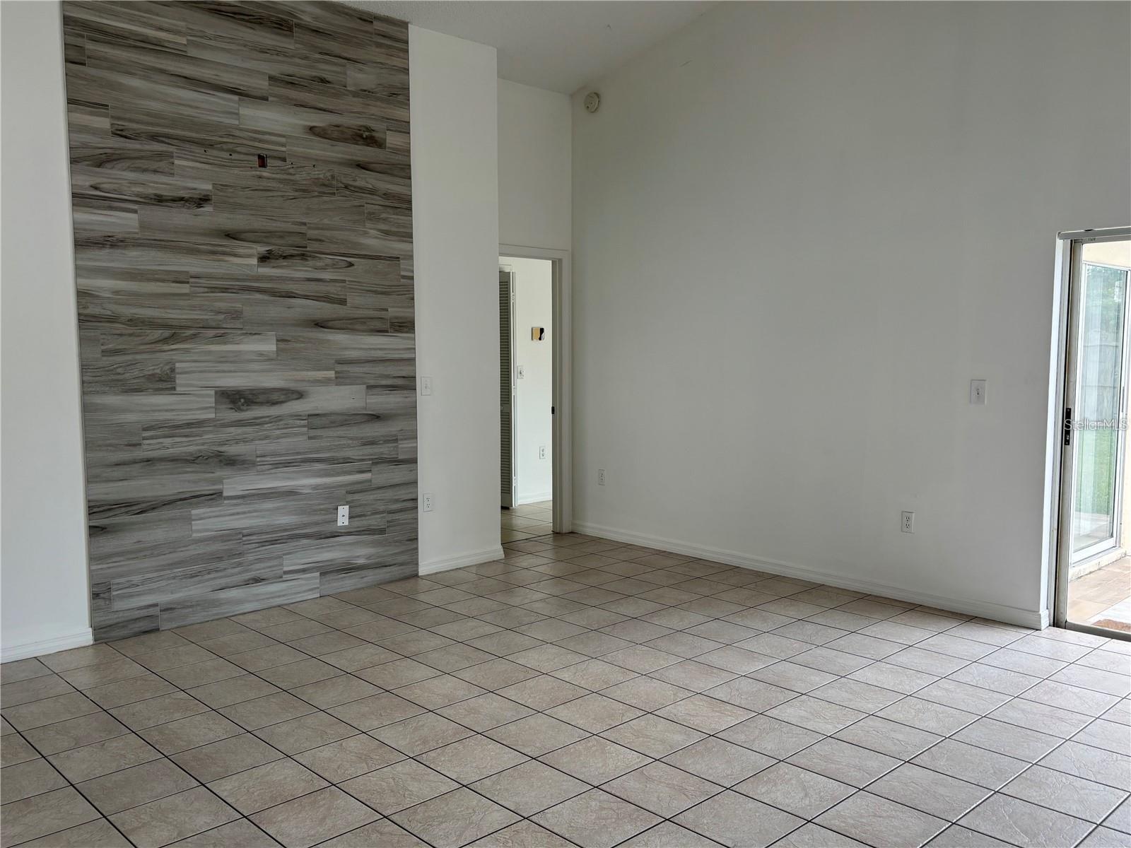 Image 4 of 11 For 1767 Boxeney Drive