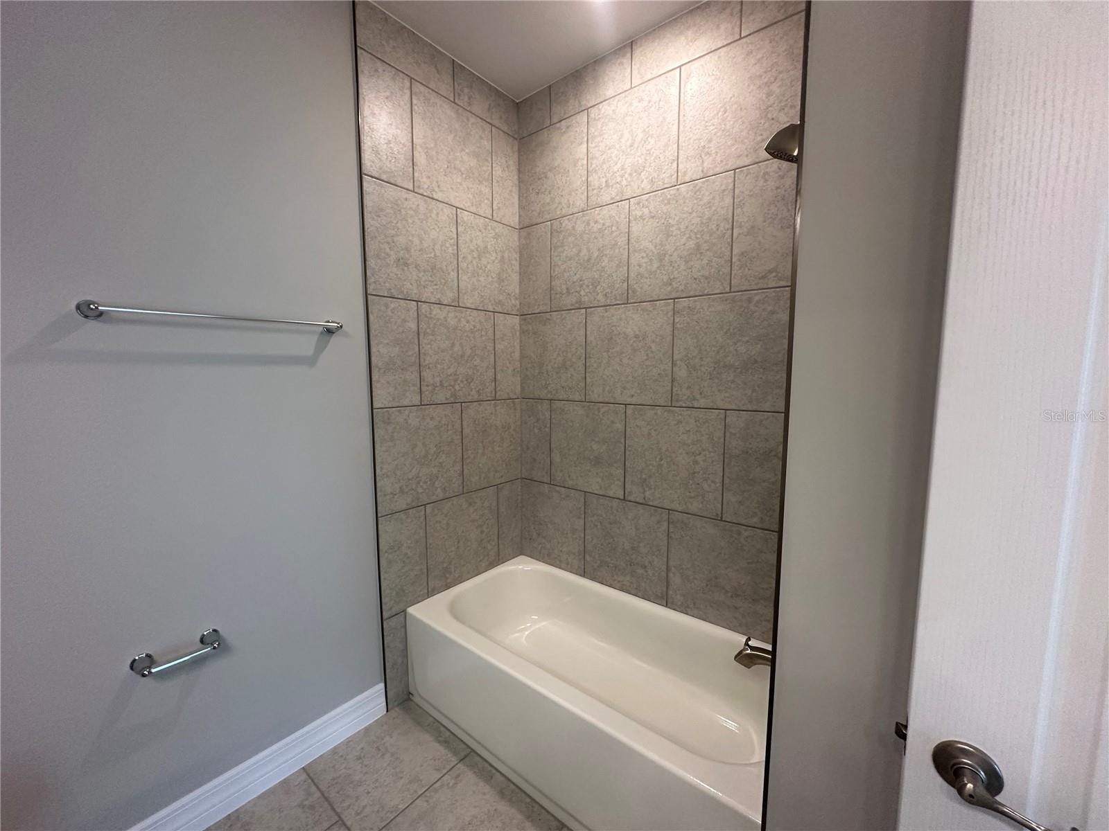 Image 24 of 66 For 26465 Barranquilla Avenue