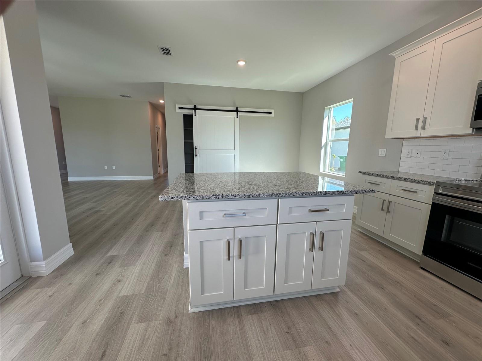 Image 7 of 66 For 26465 Barranquilla Avenue