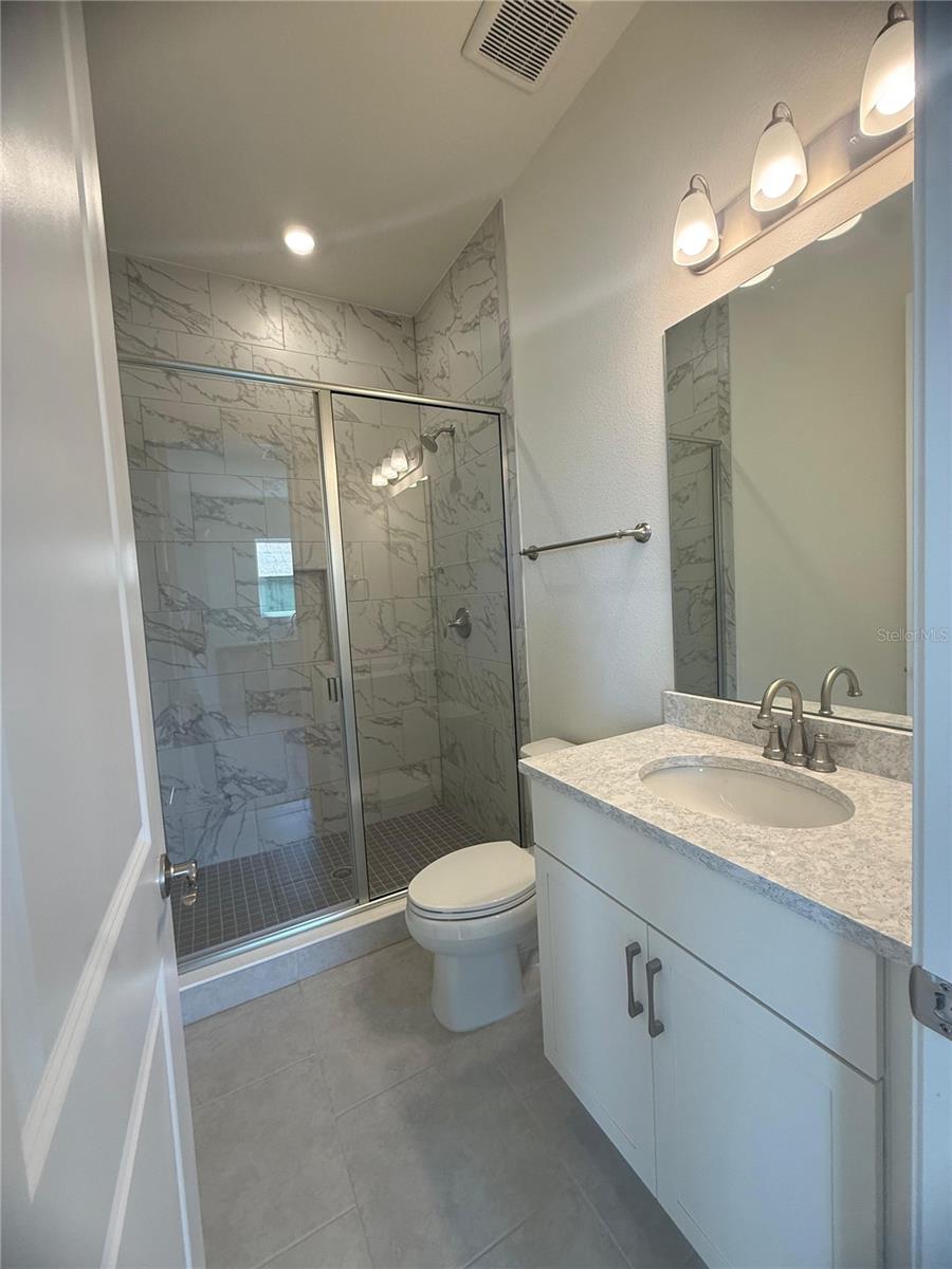 Image 10 of 12 For 9803-a Gobat Alley