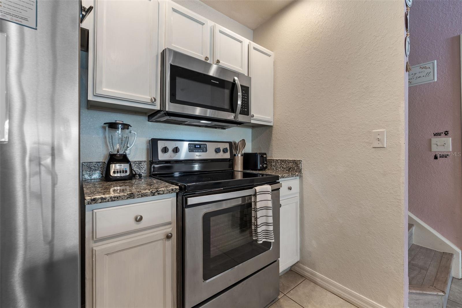 Image 14 of 36 For 4561 Yellowgold Road E 103