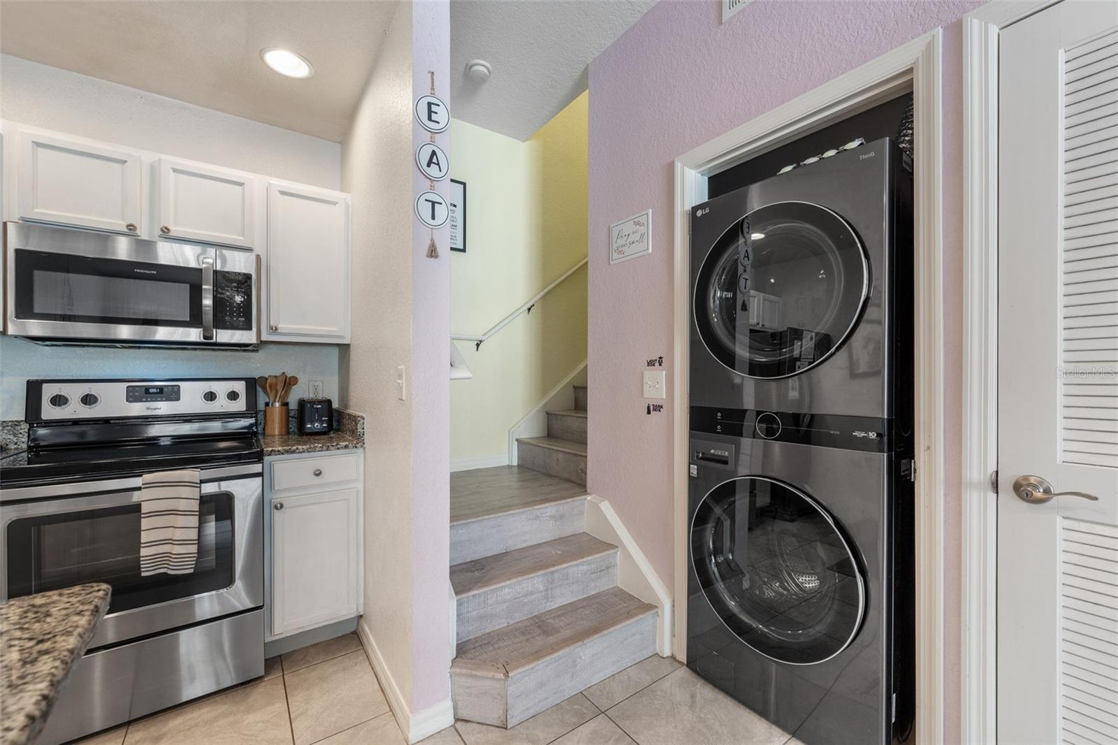 Image 15 of 36 For 4561 Yellowgold Road E 103