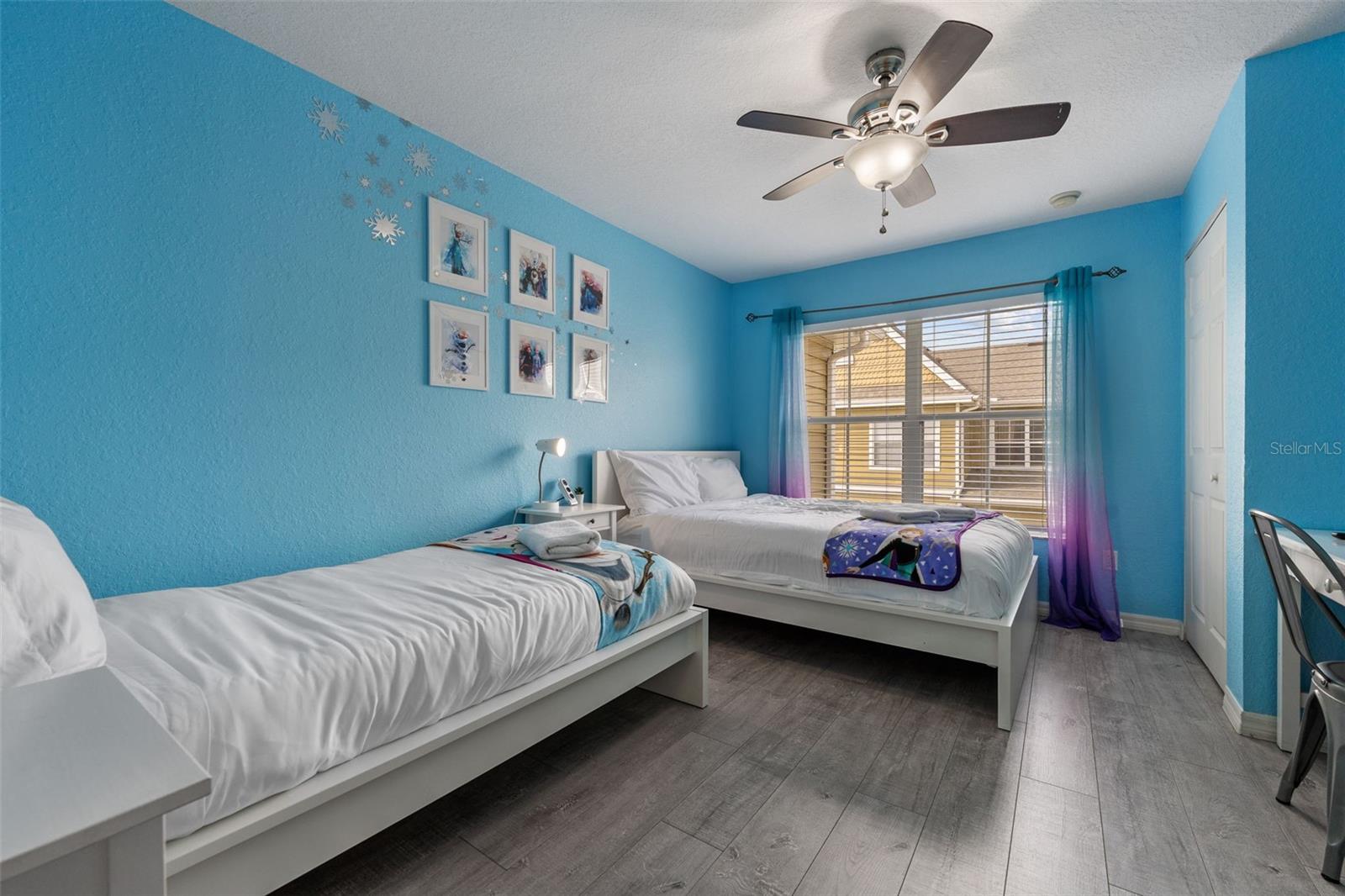 Image 18 of 36 For 4561 Yellowgold Road E 103