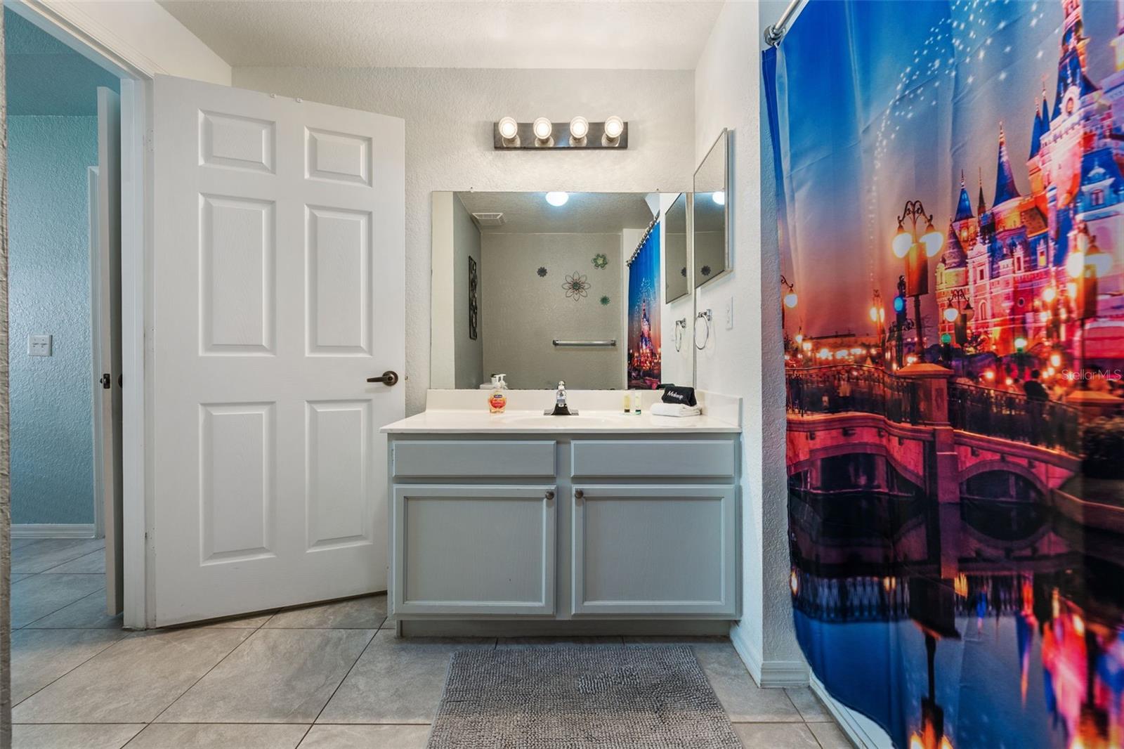 Image 22 of 36 For 4561 Yellowgold Road E 103