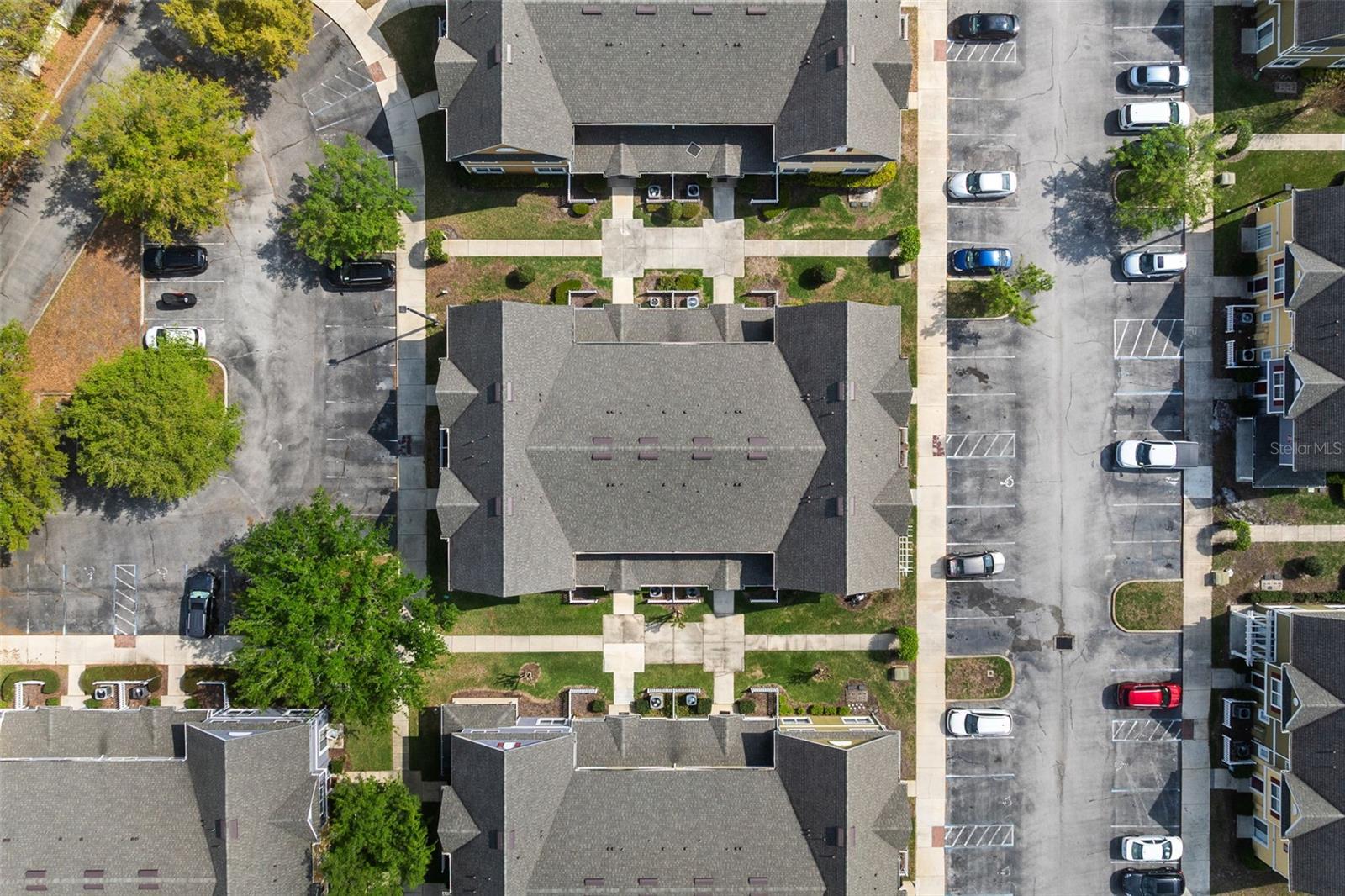 Image 27 of 36 For 4561 Yellowgold Road E 103