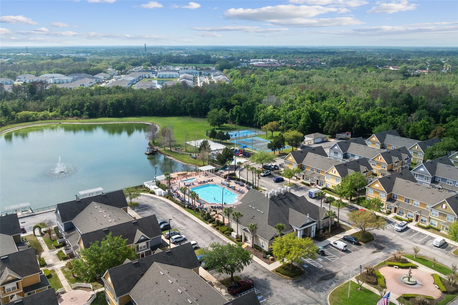 Image 29 of 36 For 4561 Yellowgold Road E 103