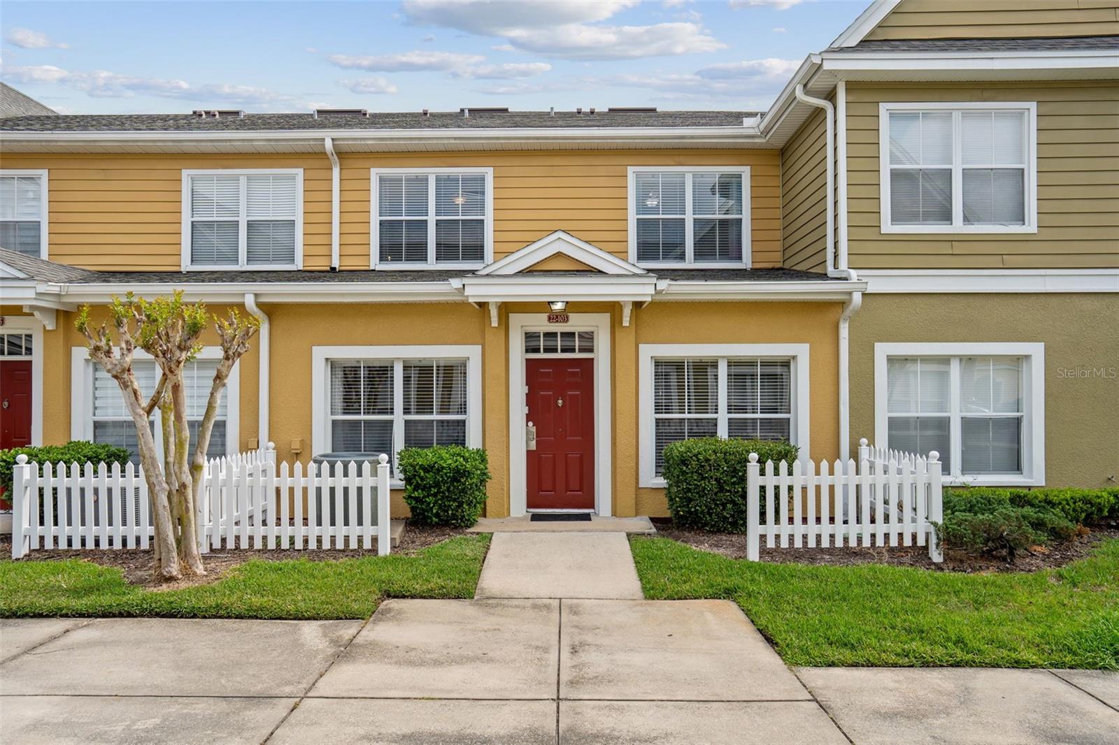 Image 32 of 36 For 4561 Yellowgold Road E 103