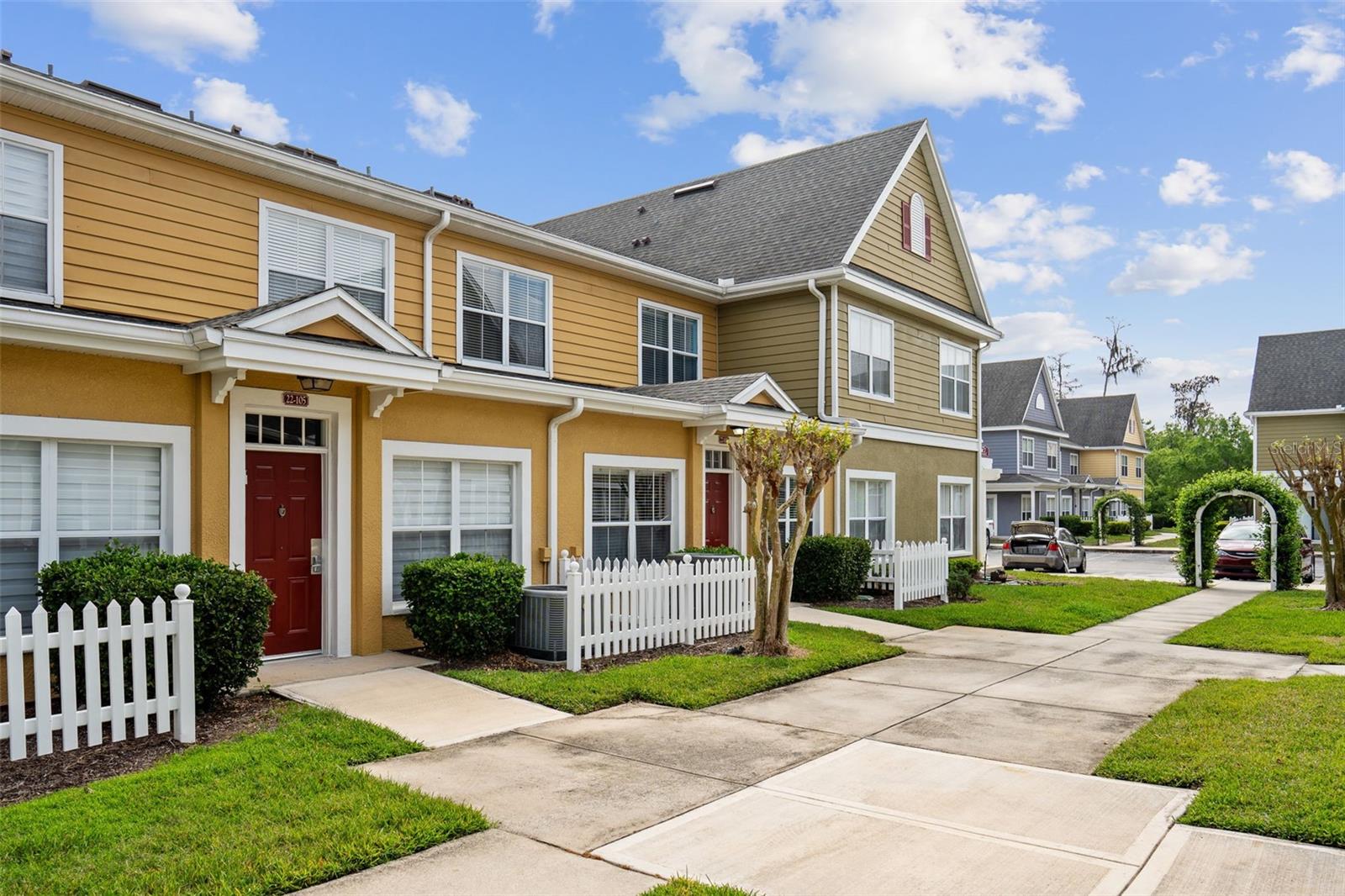 Image 5 of 36 For 4561 Yellowgold Road E 103