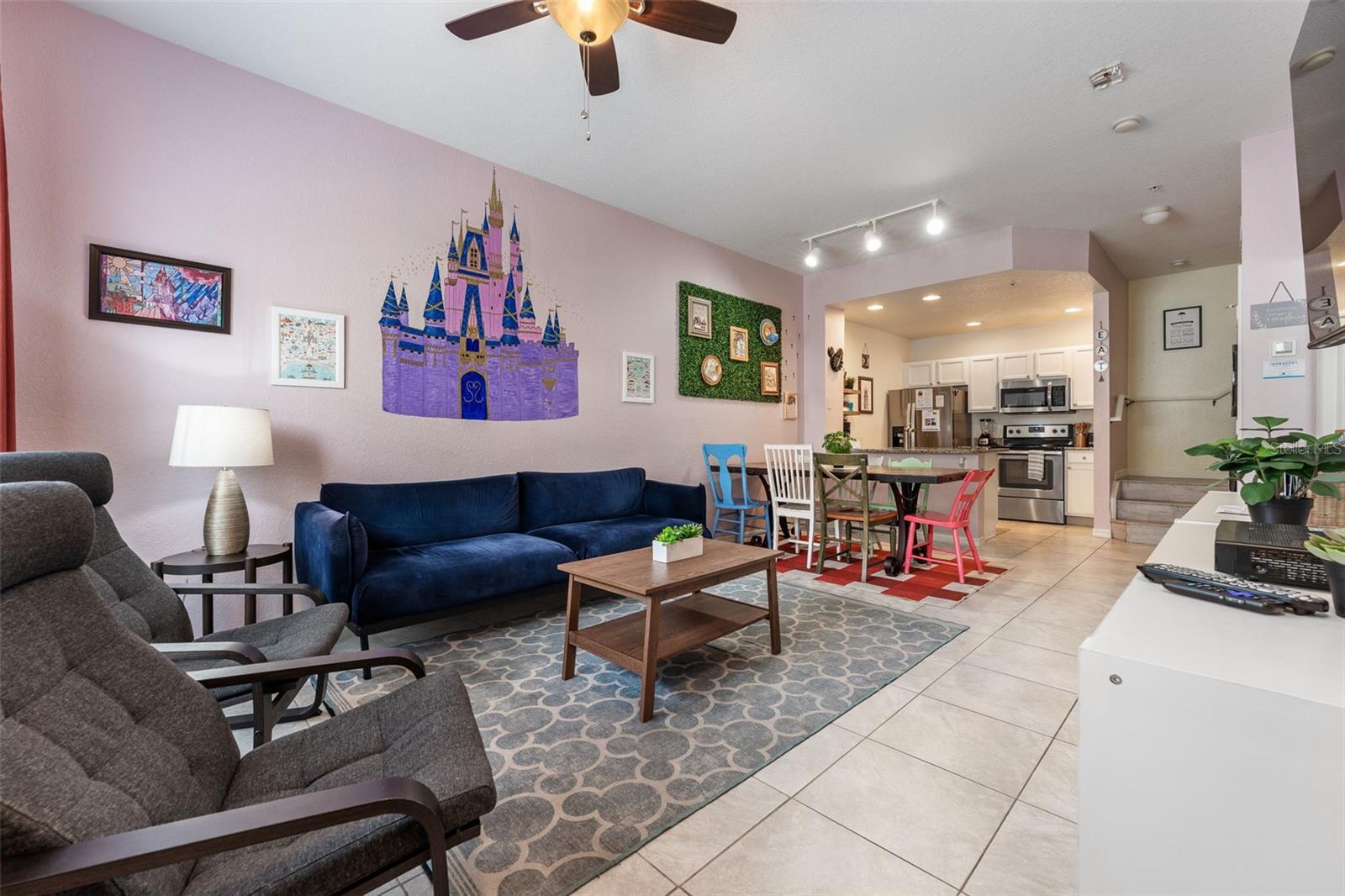 Image 9 of 36 For 4561 Yellowgold Road E 103