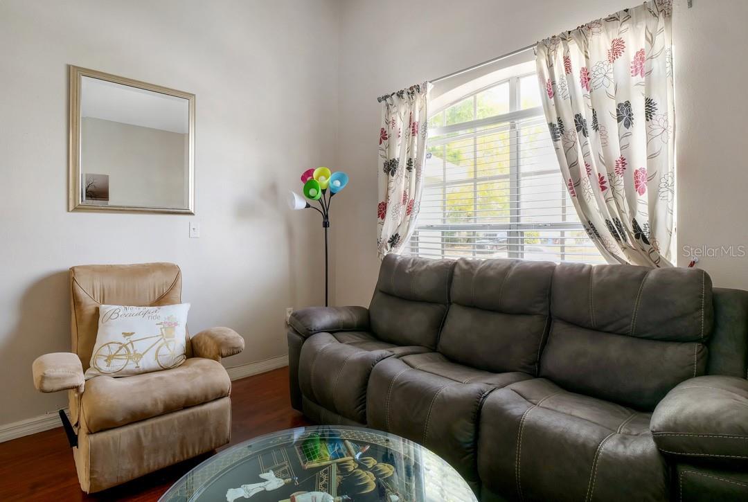 Image 21 of 62 For 4381 Creekside Boulevard