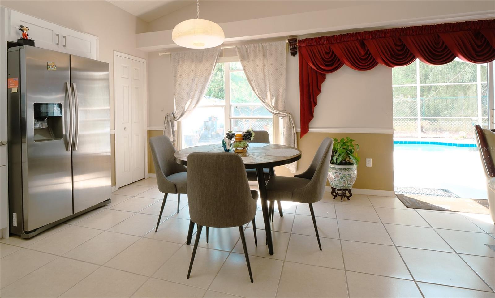 Image 25 of 62 For 4381 Creekside Boulevard