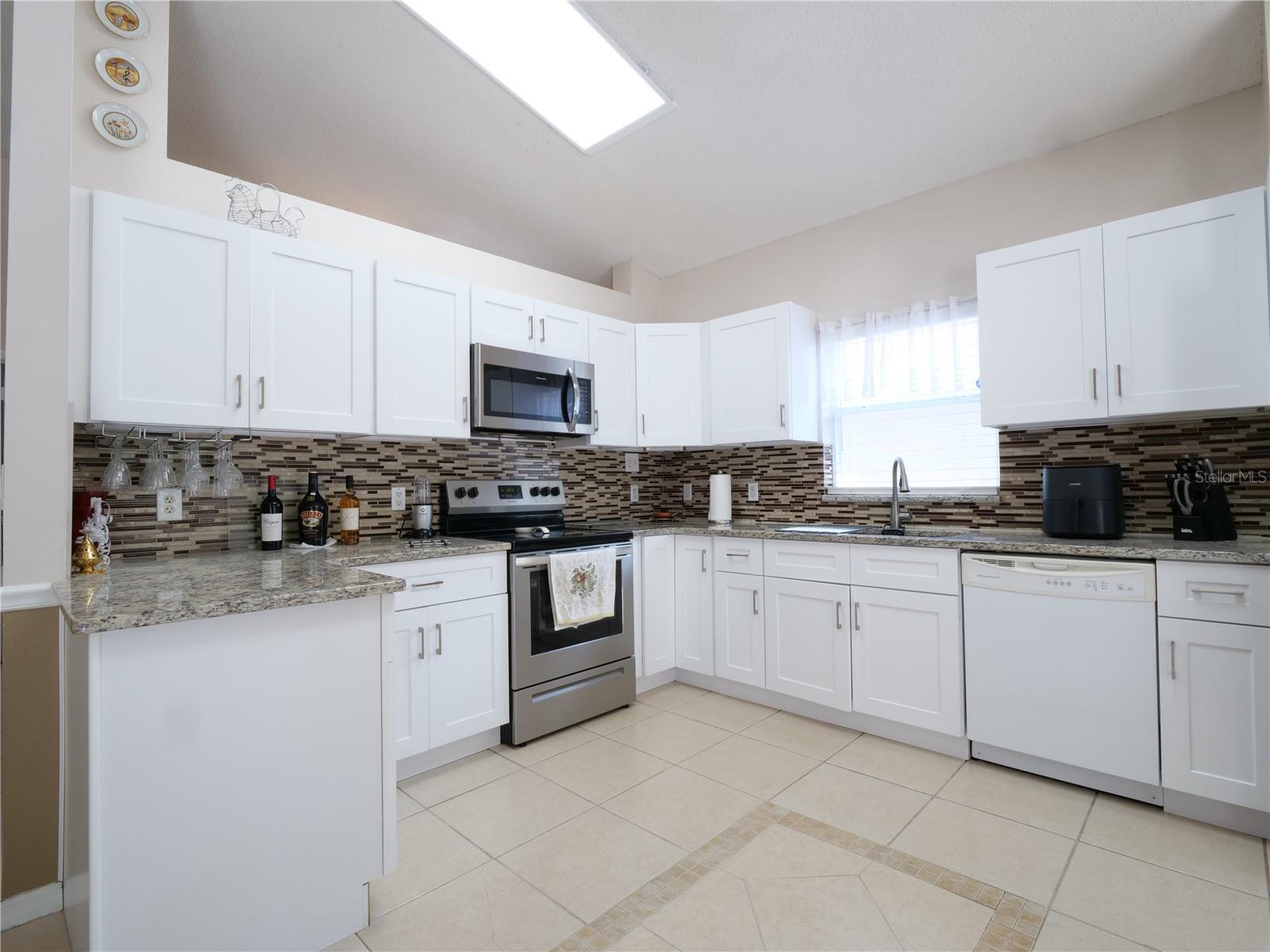 Image 27 of 62 For 4381 Creekside Boulevard