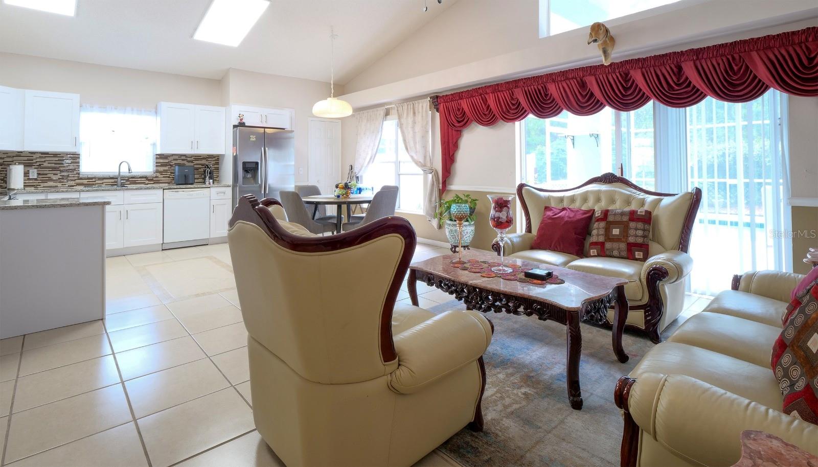 Image 31 of 62 For 4381 Creekside Boulevard