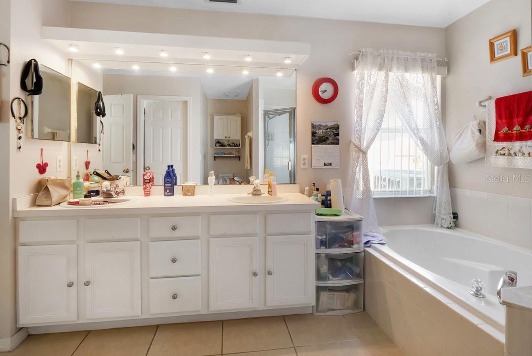 Image 35 of 62 For 4381 Creekside Boulevard