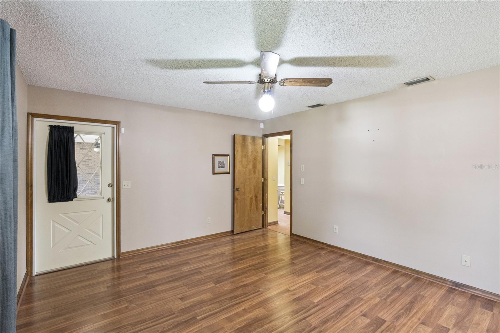 Image 15 of 35 For 2867 Longleaf Court