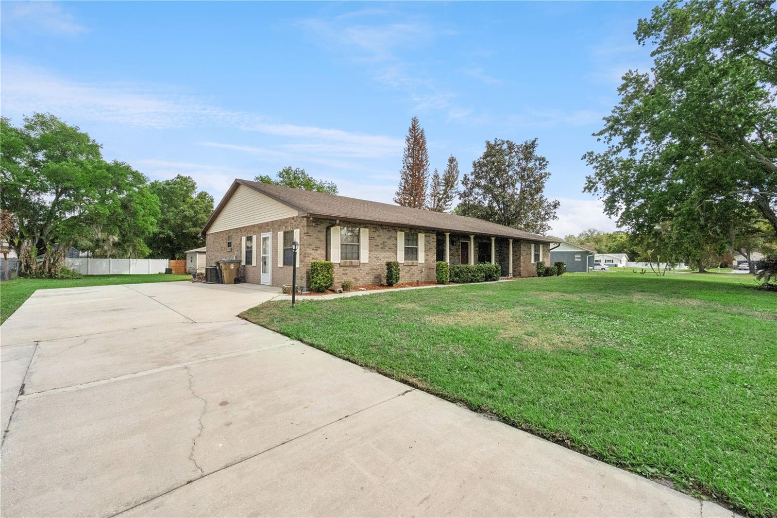 Image 2 of 35 For 2867 Longleaf Court