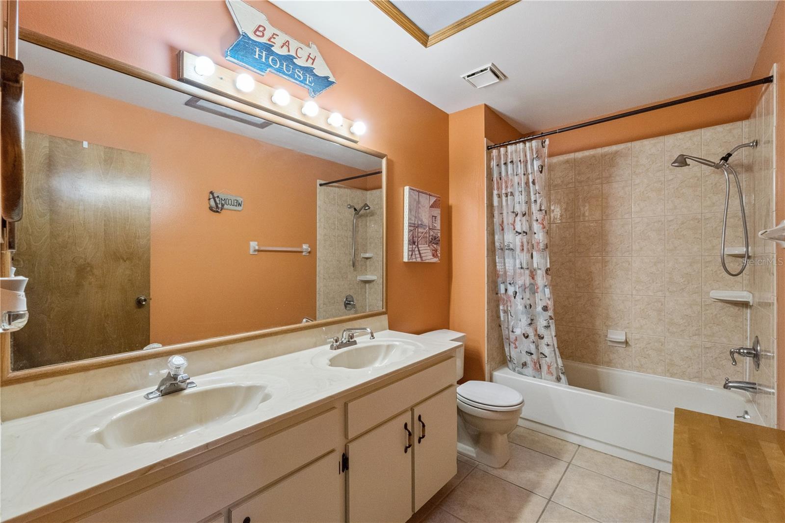 Image 22 of 35 For 2867 Longleaf Court