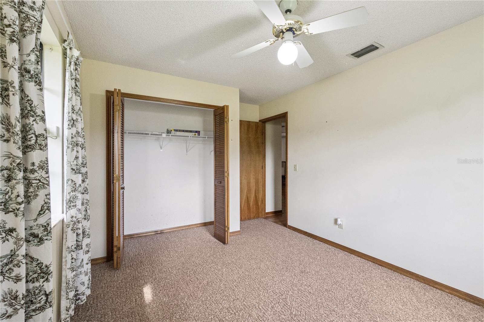 Image 27 of 35 For 2867 Longleaf Court