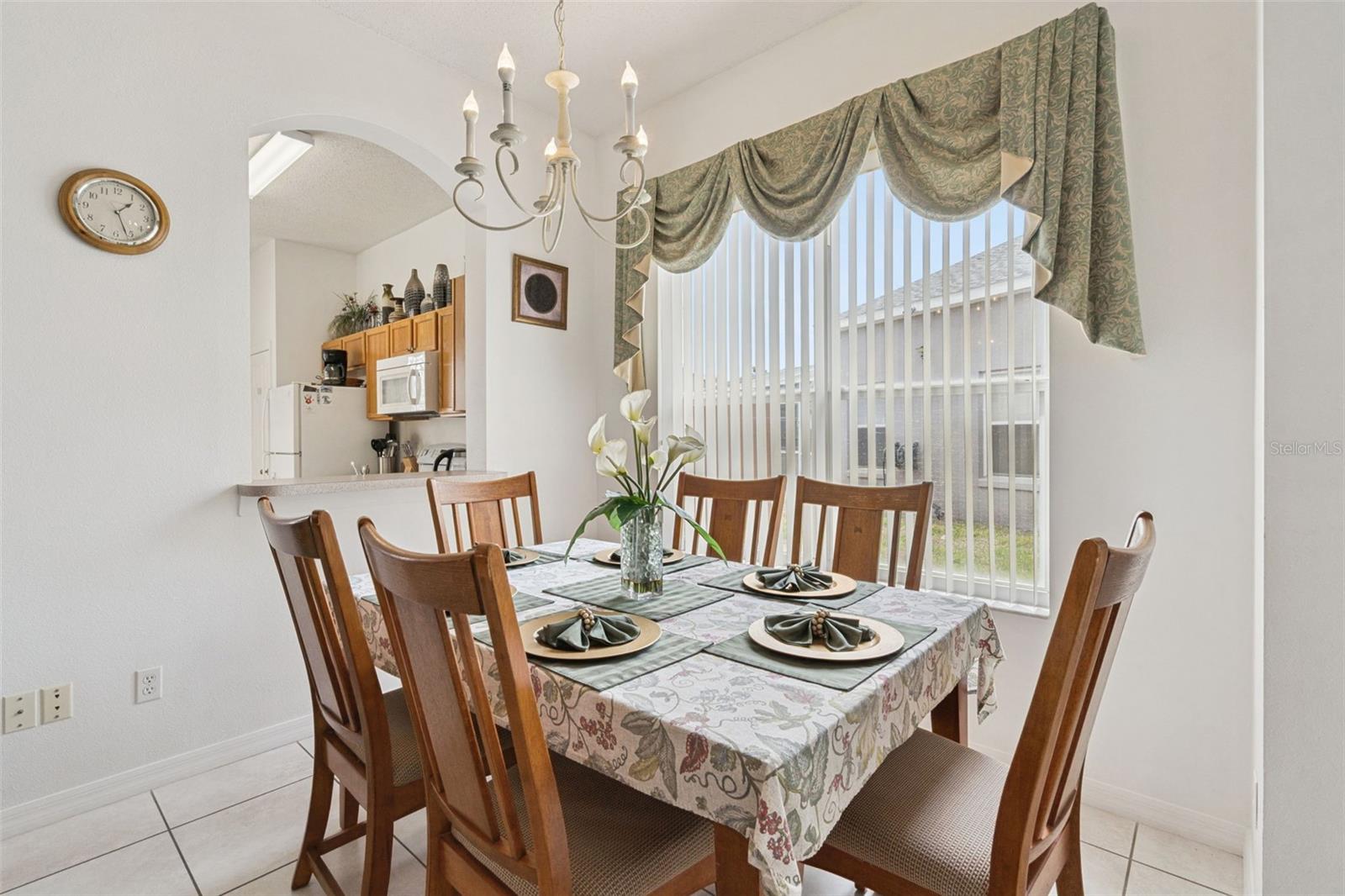 Image 7 of 60 For 170 Bloomingdale Drive