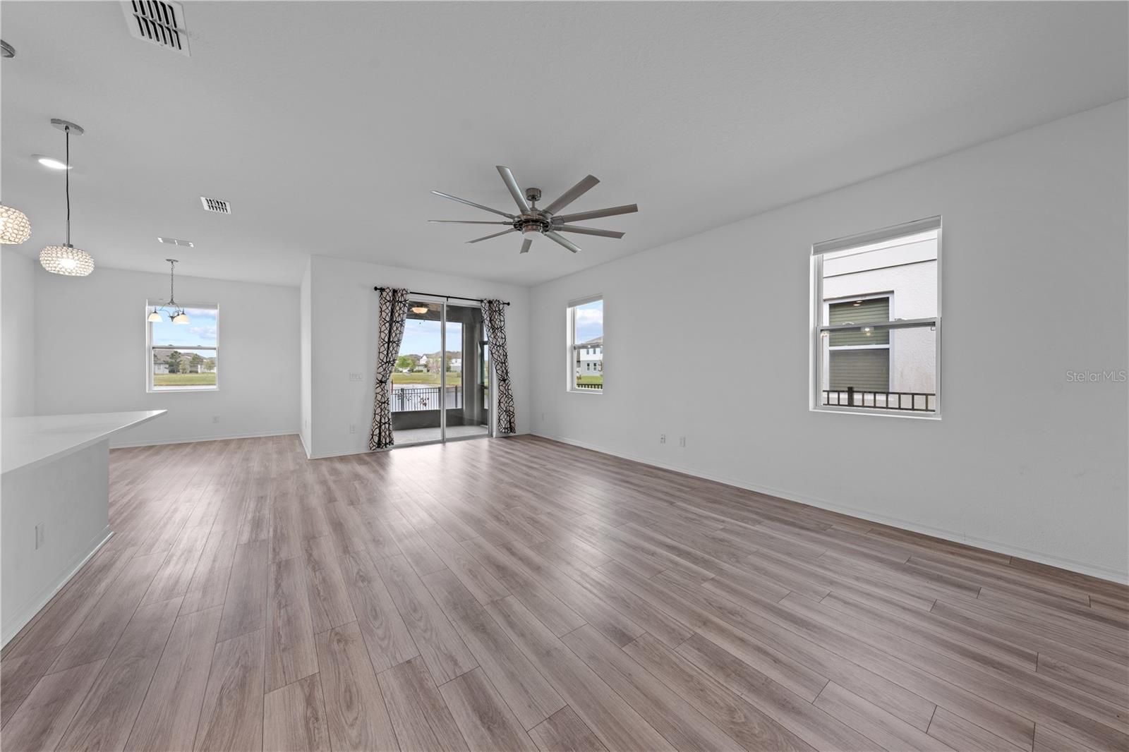 Image 22 of 55 For 920 Livestock Loop