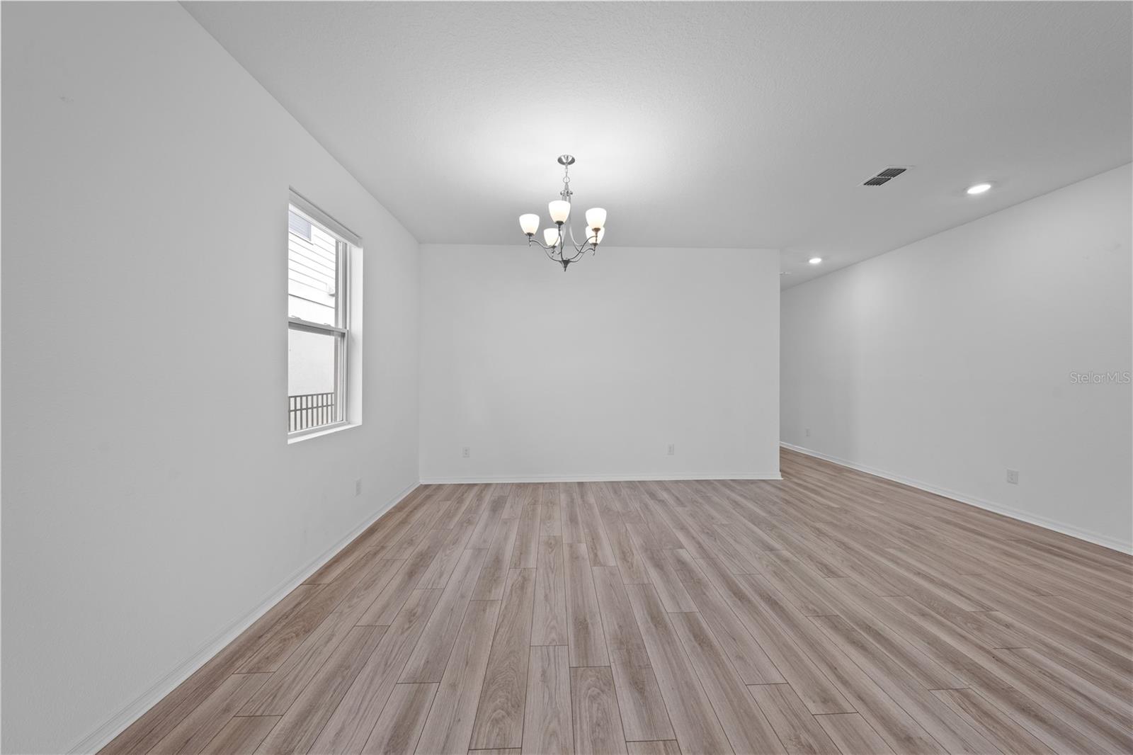 Image 25 of 55 For 920 Livestock Loop