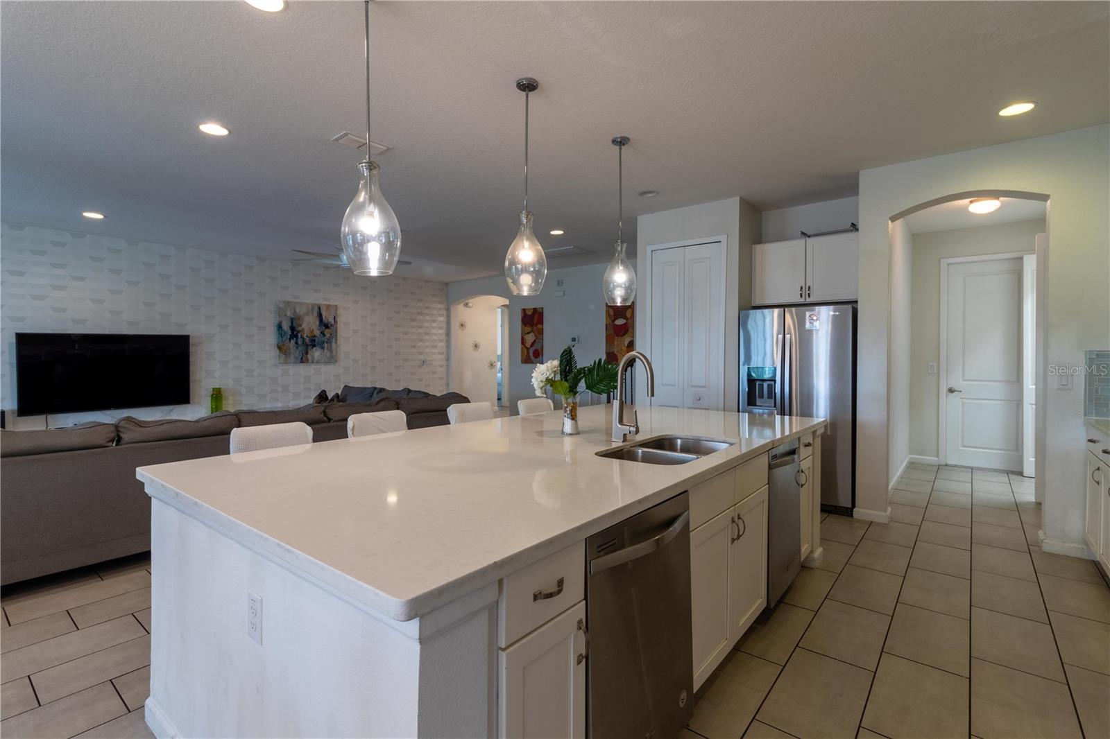 Image 36 of 86 For 3801 Sonoma Boulevard