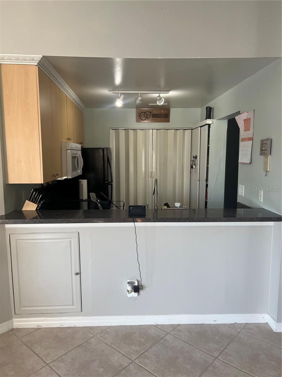 Image 11 of 22 For 2528 Woodgate Boulevard 201