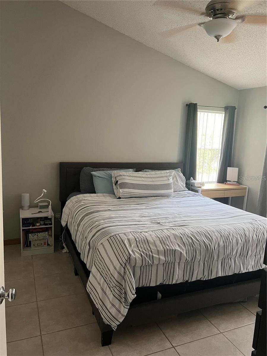 Image 18 of 22 For 2528 Woodgate Boulevard 201