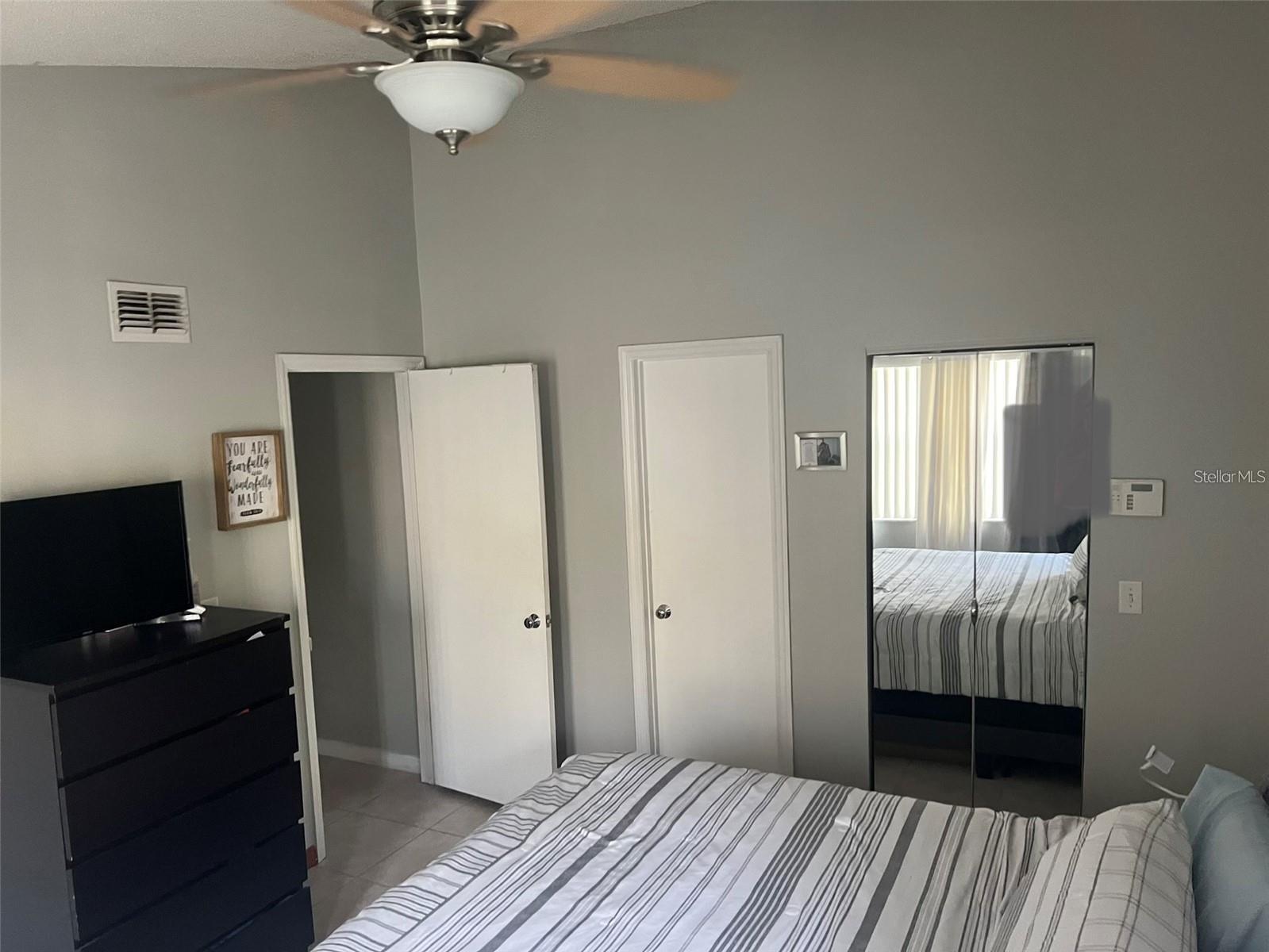 Image 20 of 22 For 2528 Woodgate Boulevard 201