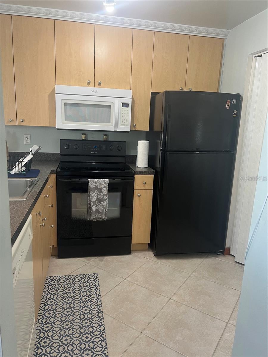 Image 7 of 22 For 2528 Woodgate Boulevard 201