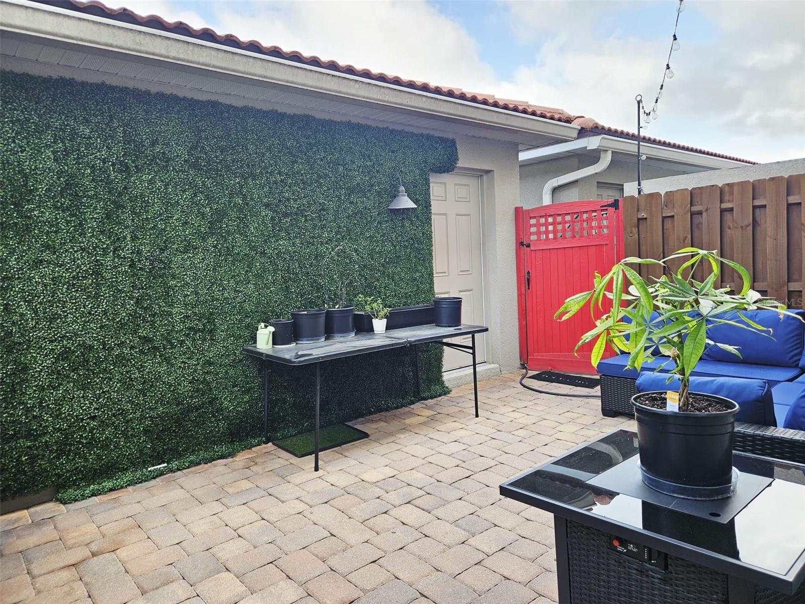 Image 10 of 43 For 3102 Camino Real Dr N