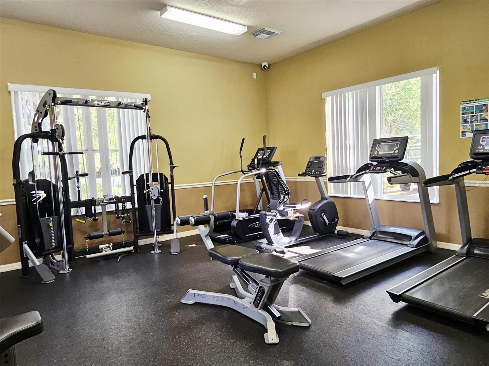 Image 30 of 43 For 3102 Camino Real Dr N