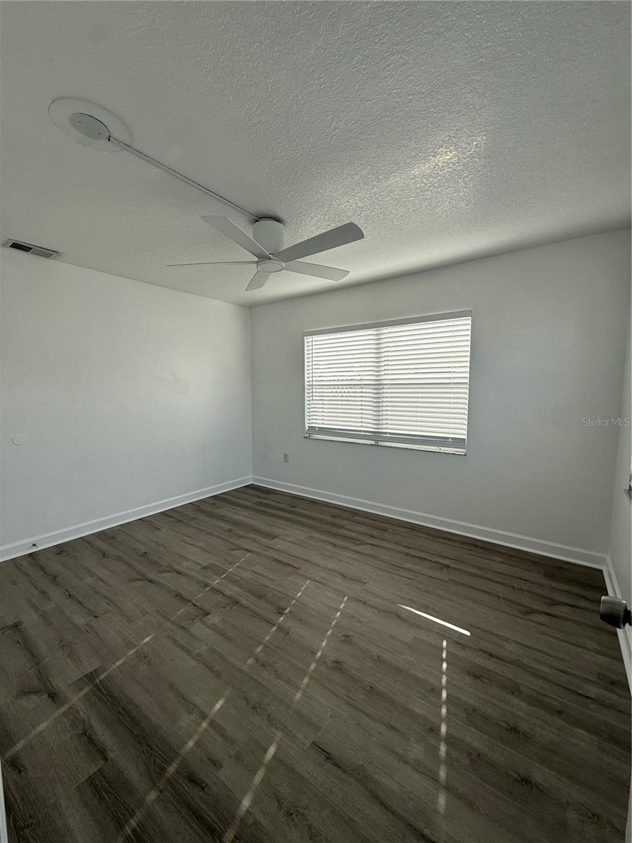 Image 14 of 31 For 1809 Paradise Drive