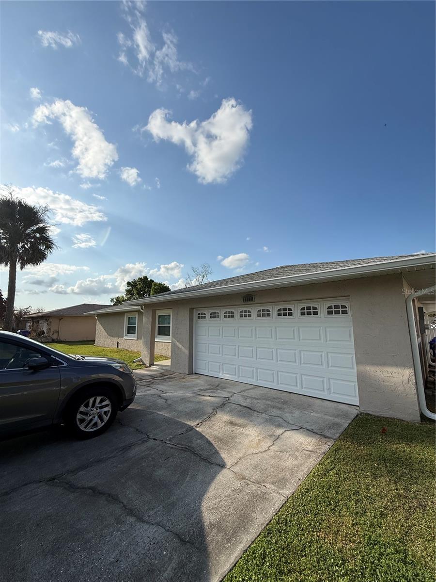 Image 2 of 31 For 1809 Paradise Drive