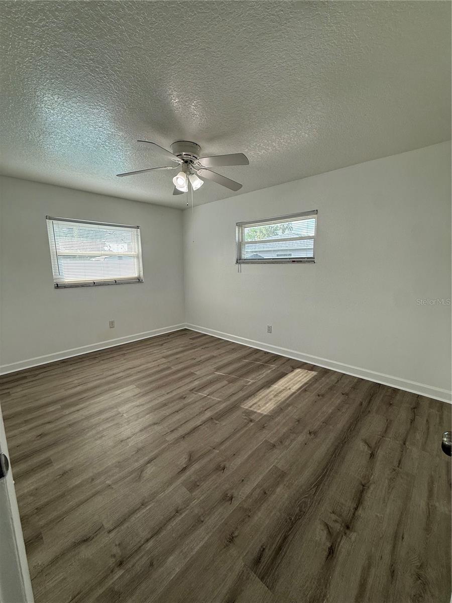 Image 24 of 31 For 1809 Paradise Drive