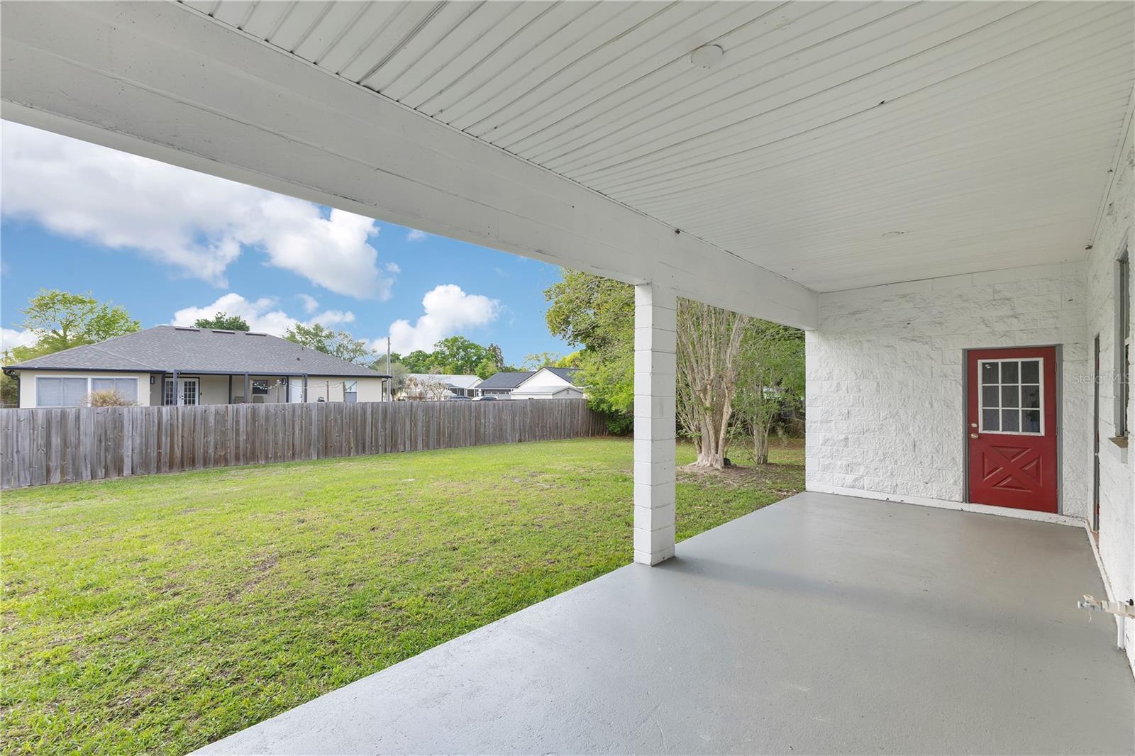 Image 13 of 30 For 704 Grape Avenue