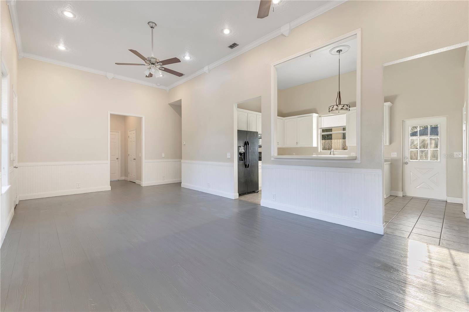 Image 2 of 30 For 704 Grape Avenue