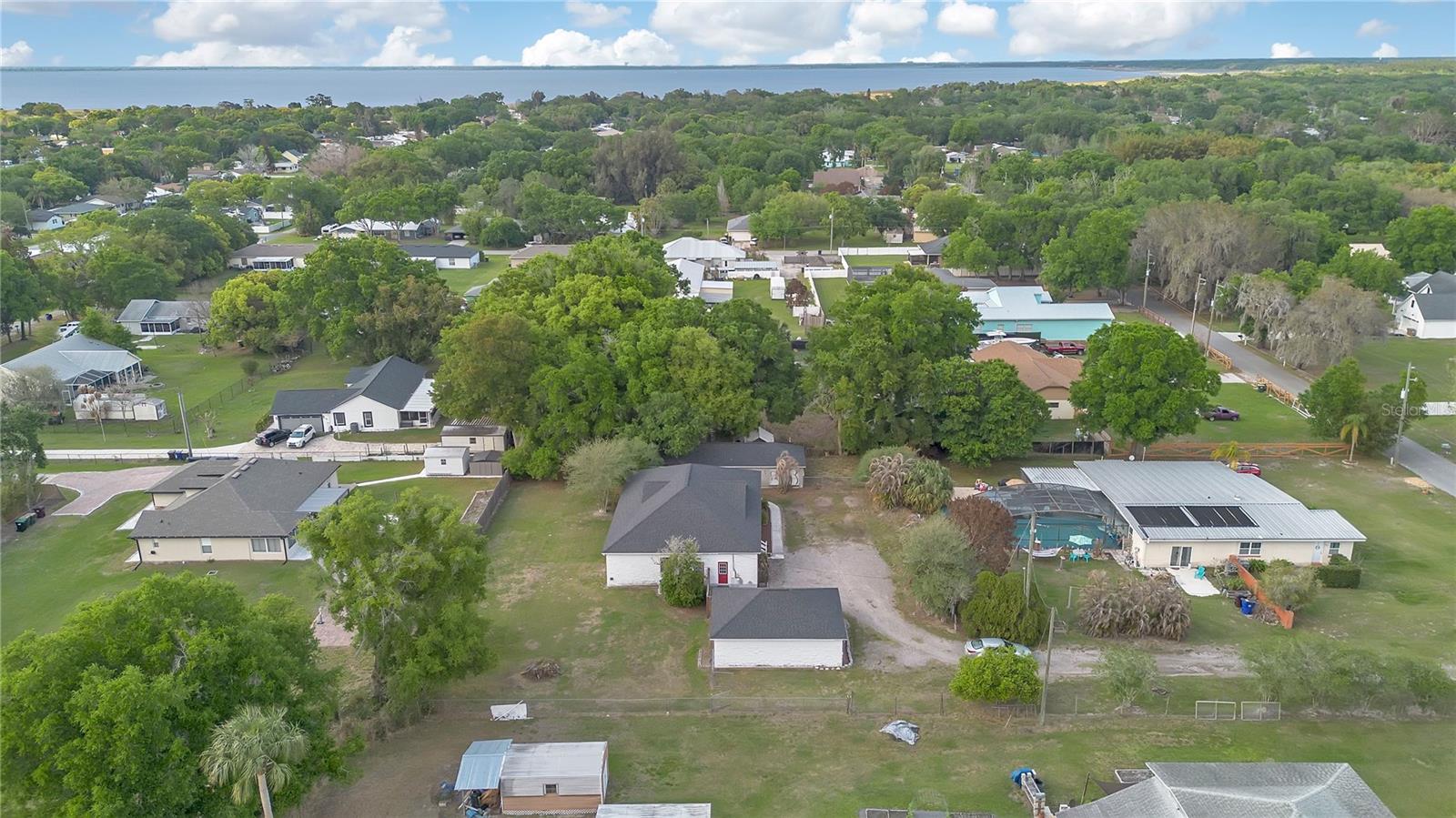 Image 28 of 30 For 704 Grape Avenue