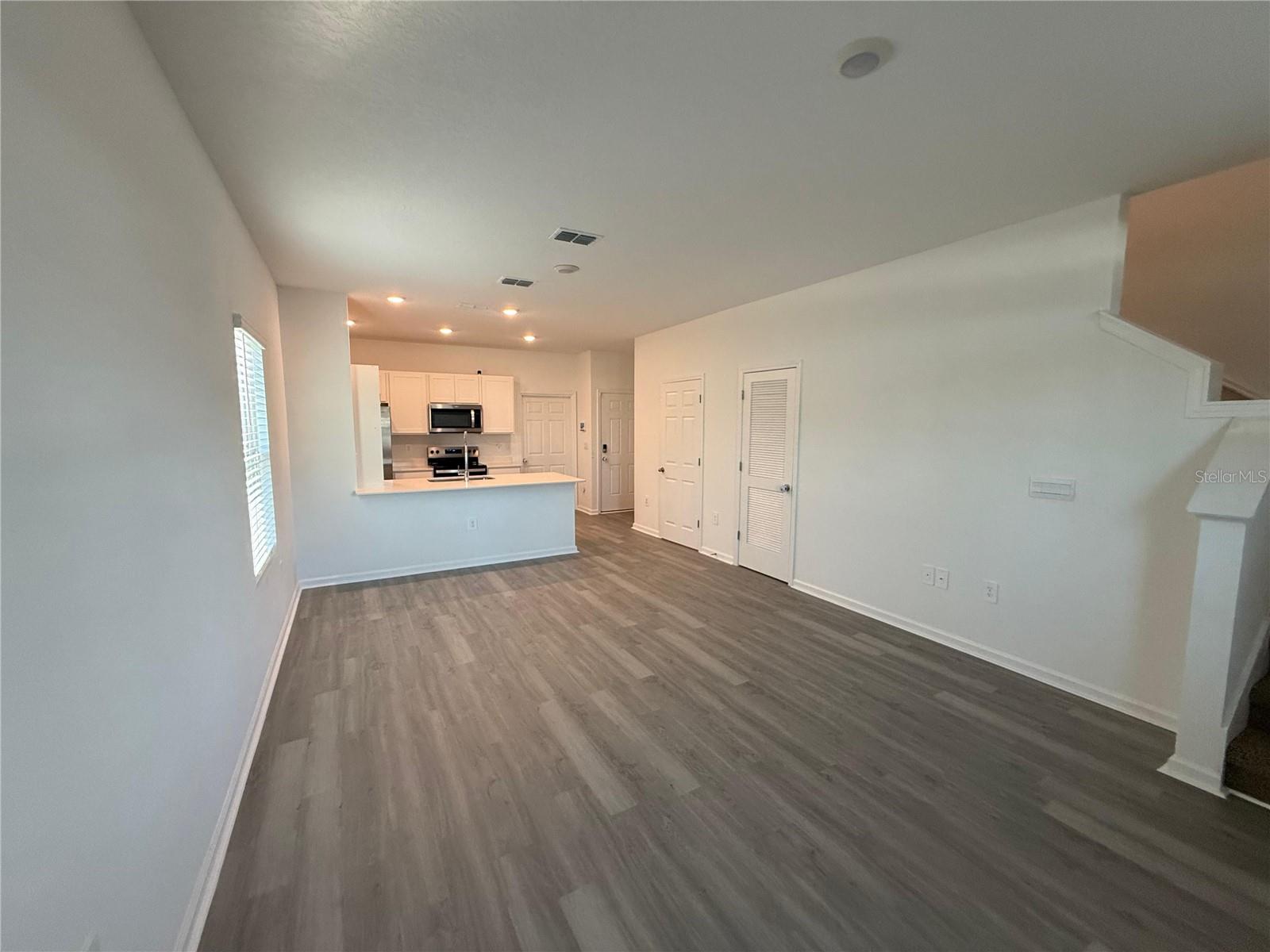 Image 2 of 9 For 891 Rivertree Place