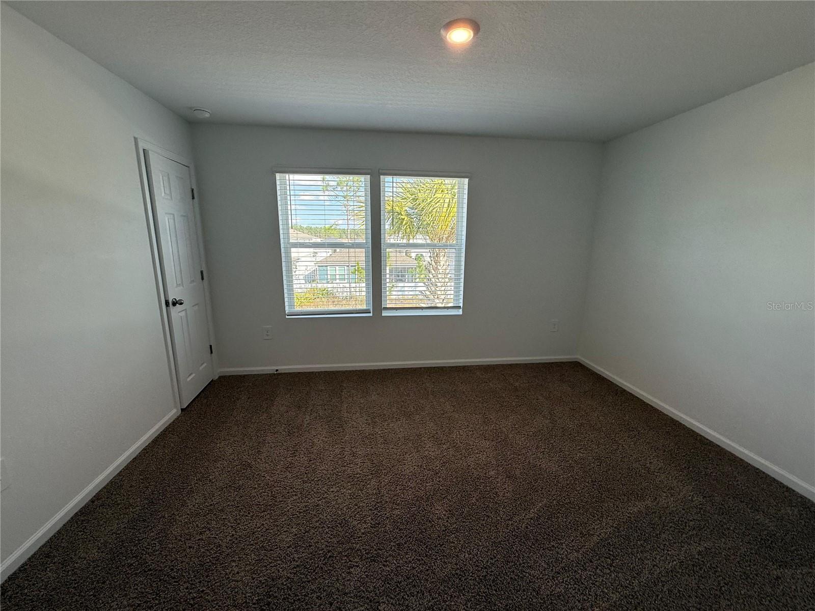 Image 5 of 9 For 891 Rivertree Place