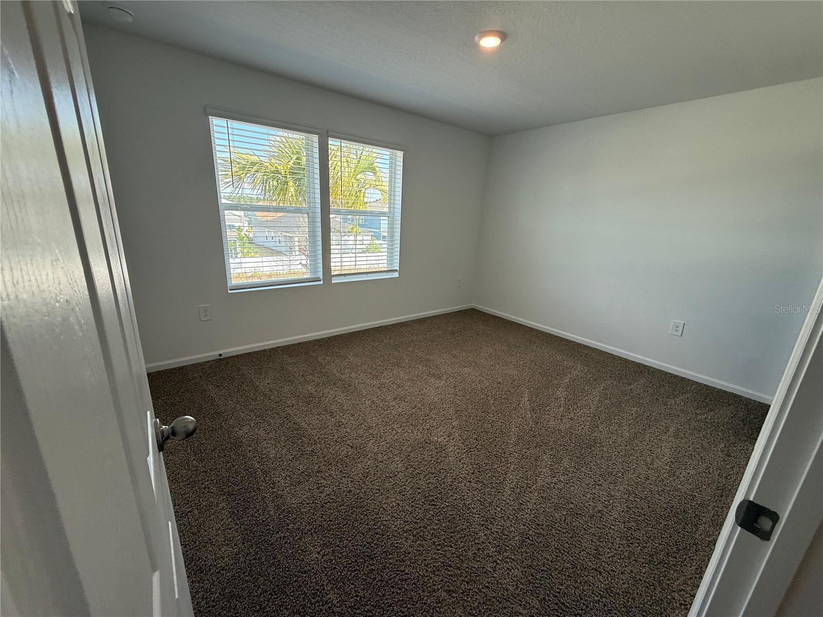 Image 7 of 9 For 891 Rivertree Place