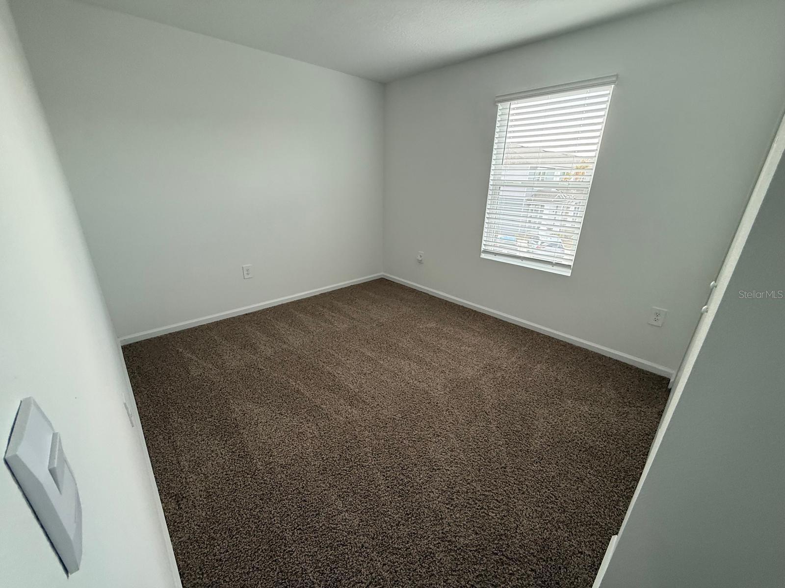 Image 8 of 9 For 891 Rivertree Place