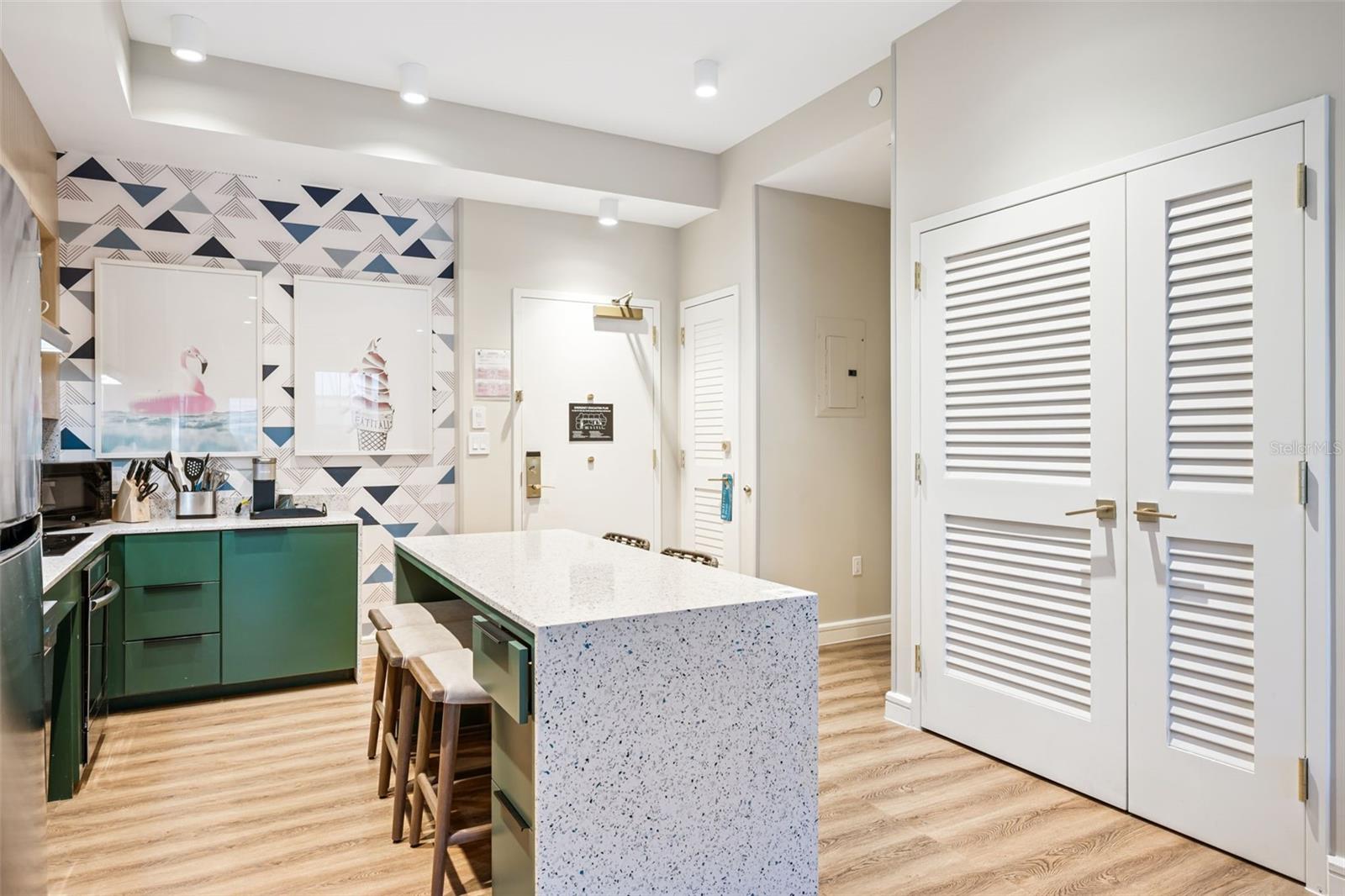 Image 13 of 45 For 3151 Sunset Walk Drive 1209