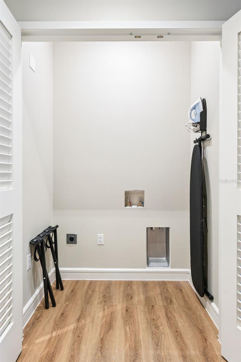 Image 24 of 45 For 3151 Sunset Walk Drive 1209