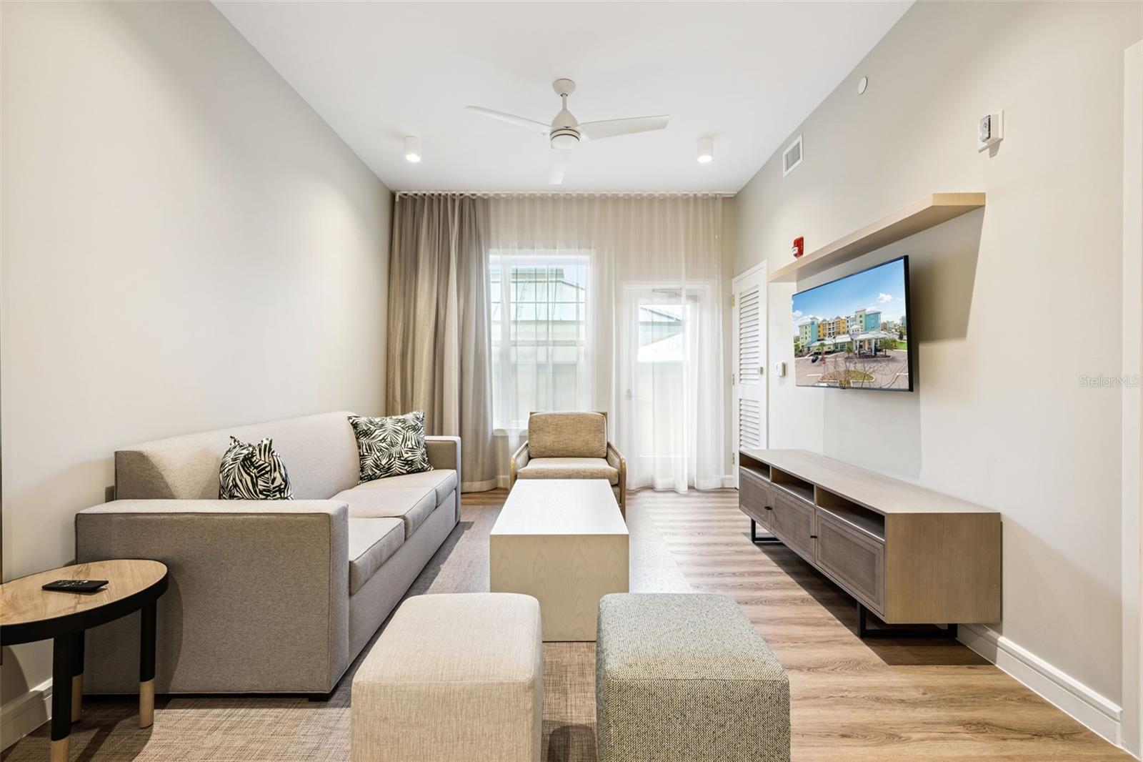 Image 5 of 45 For 3151 Sunset Walk Drive 1209