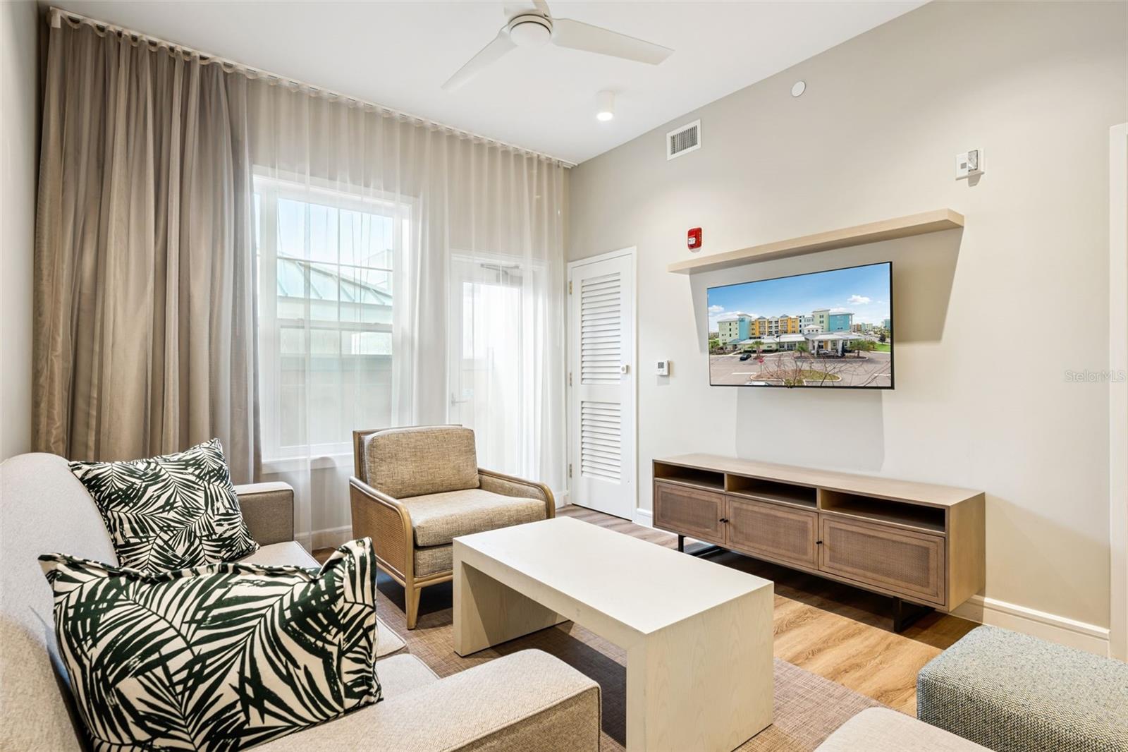 Image 6 of 45 For 3151 Sunset Walk Drive 1209