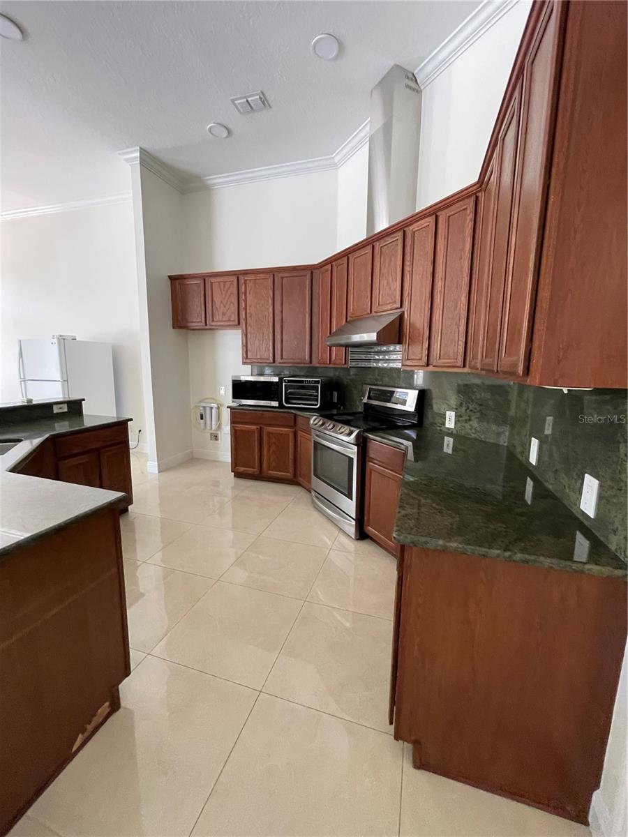 Image 6 of 15 For 14125 Islamorada Drive